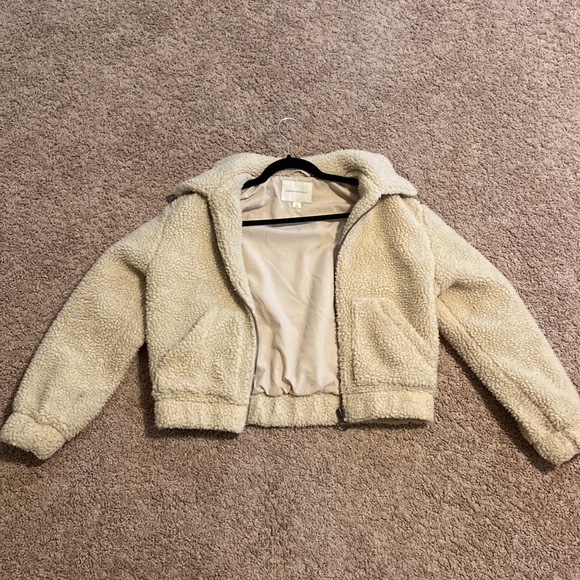 Aeropostale Small Fur Jacket - Picture 2 of 3